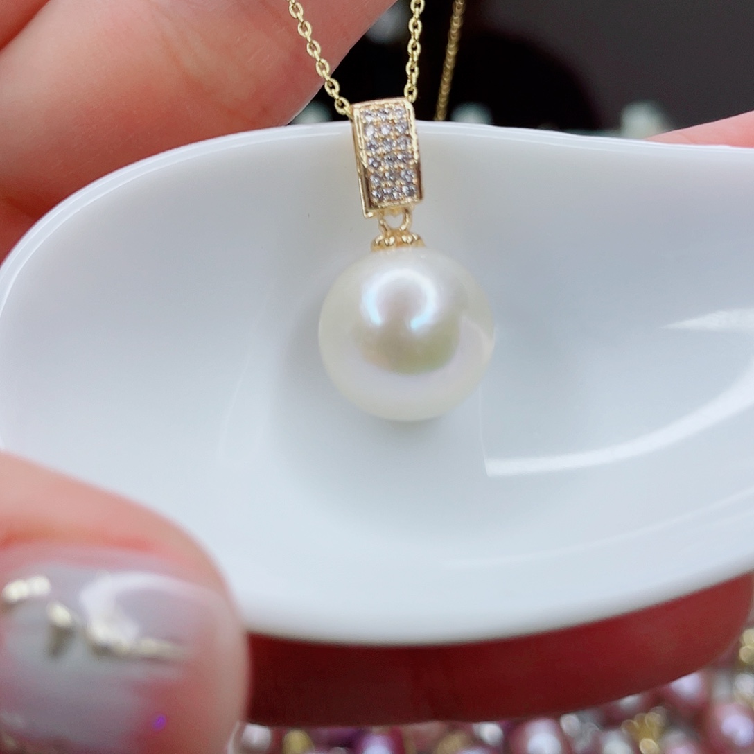 淡水珍珠吊坠(赠链)未镶嵌