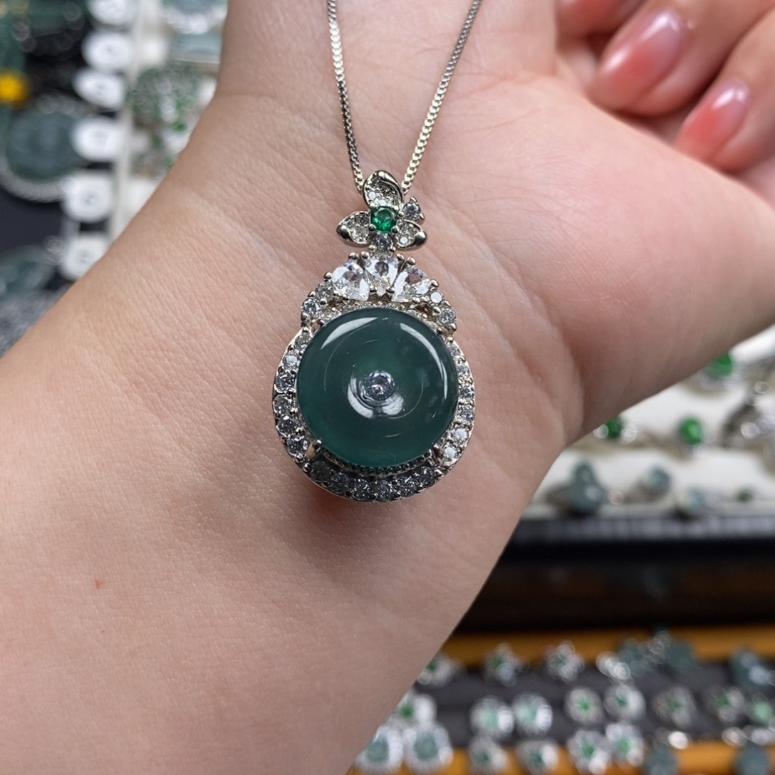 未镶嵌挂件翡翠翡翠