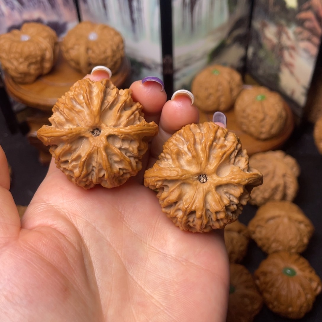 文玩核桃把件44全品苹果园