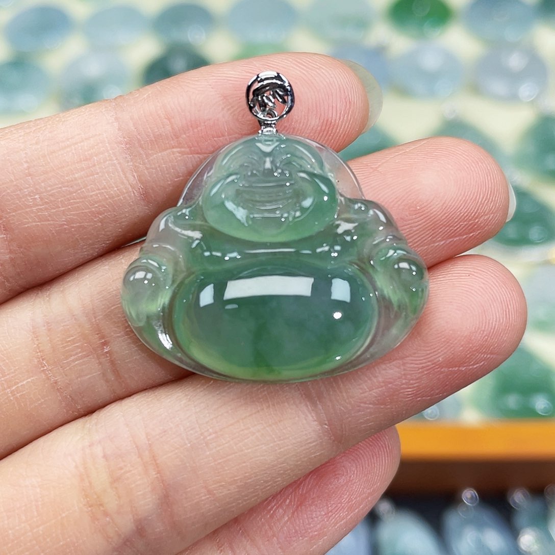 翡翠颈饰18K金镶嵌吊坠