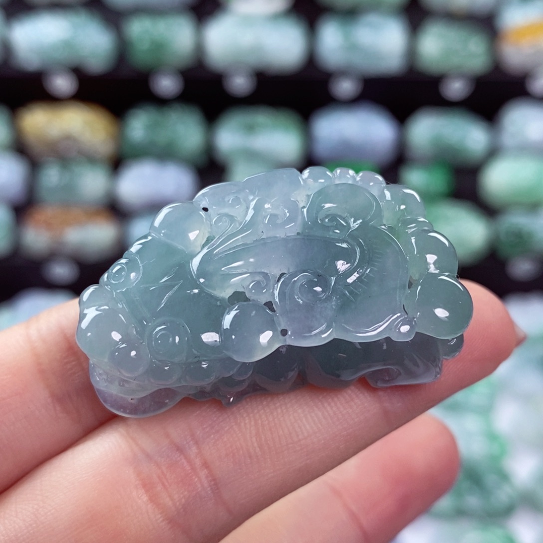 翡翠颈饰未镶嵌天然