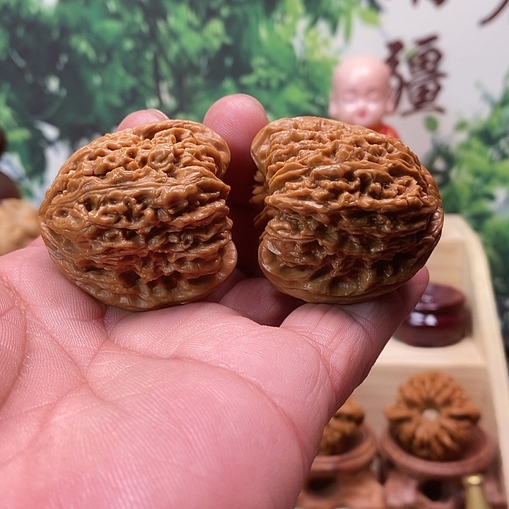 文玩核桃吊坠郑****销拉丝凹底涿鹿南疆石