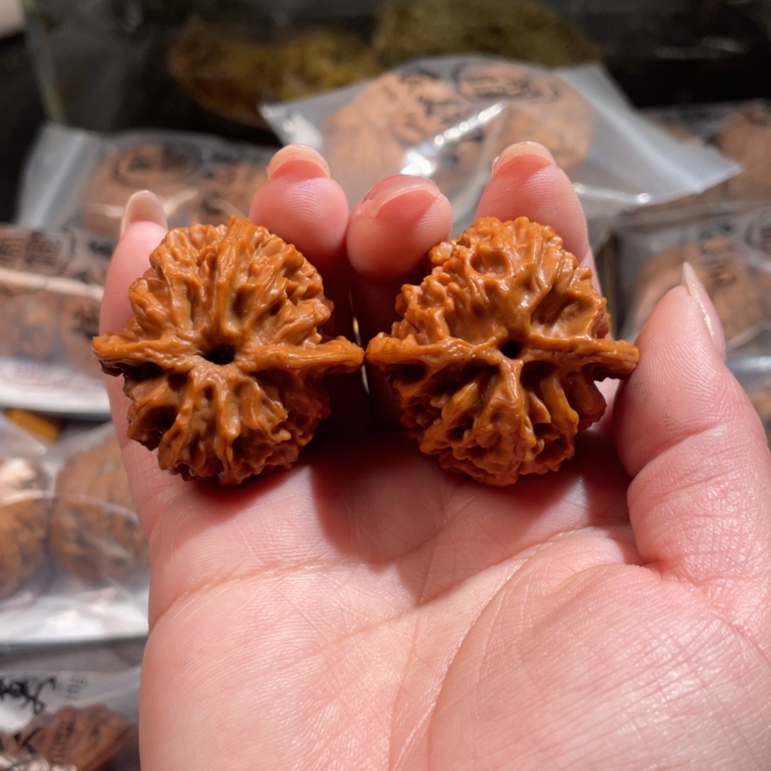 文玩核桃吊坠38苹果