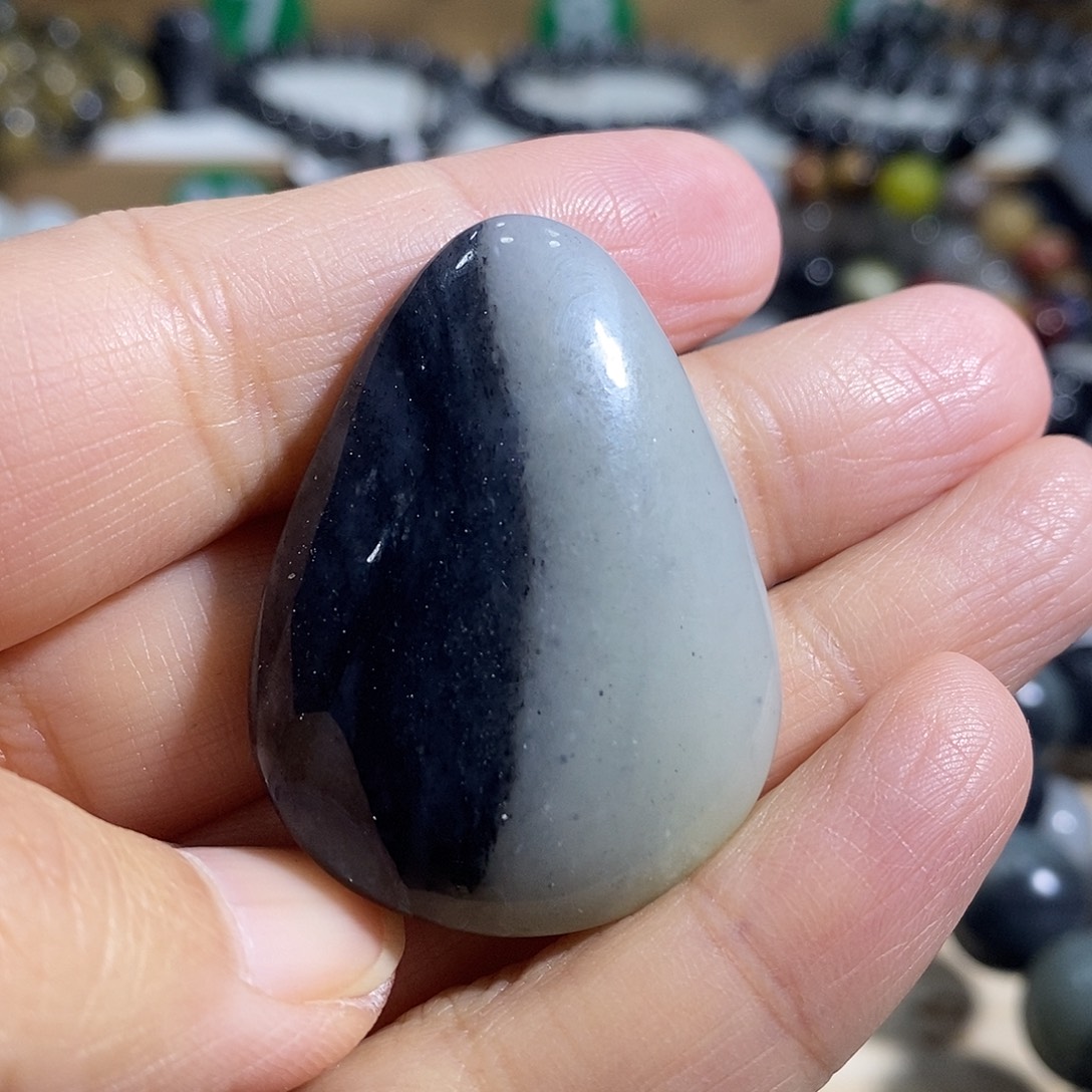 山***几和田玉未镶嵌手链