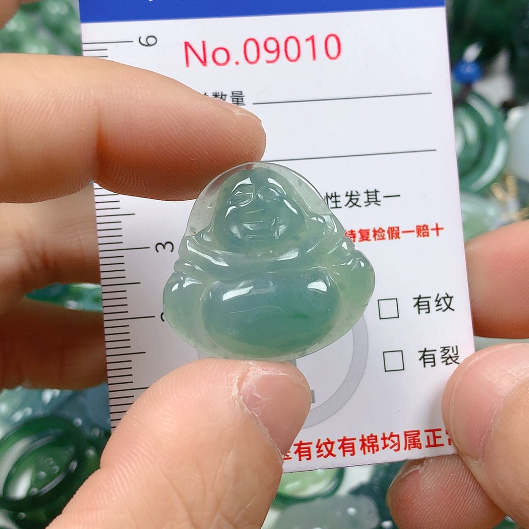 翡翠颈饰未镶嵌天然翡翠