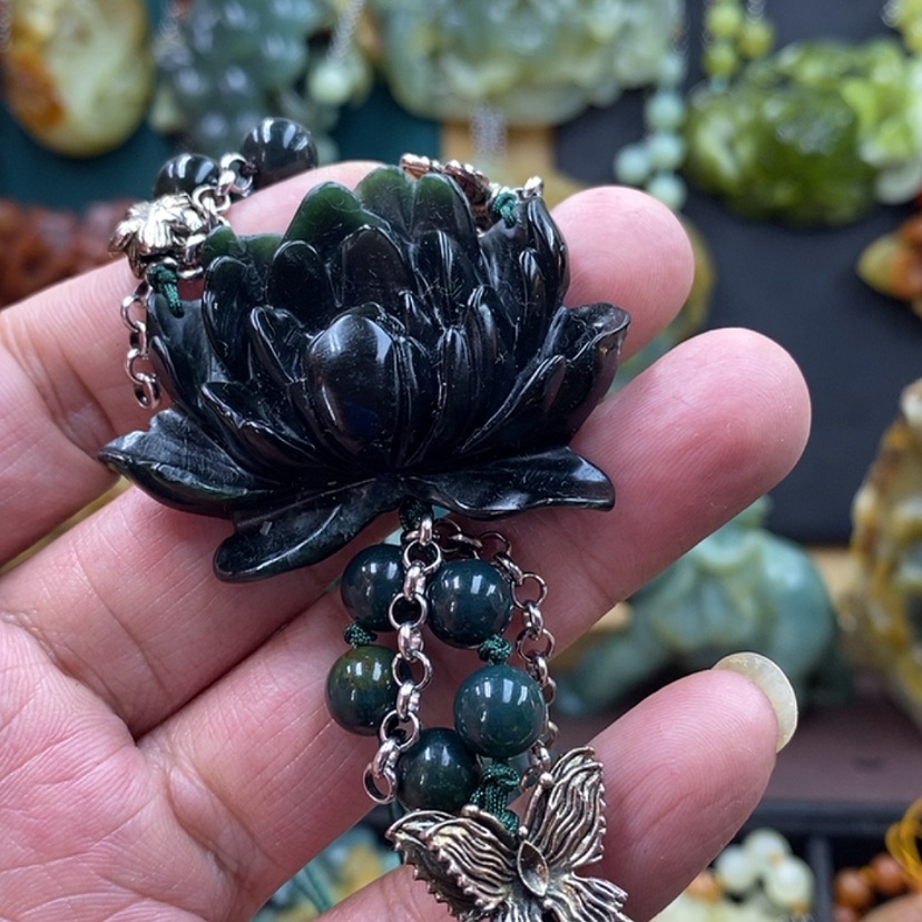 【闪购商品】未镶嵌岫玉手牌