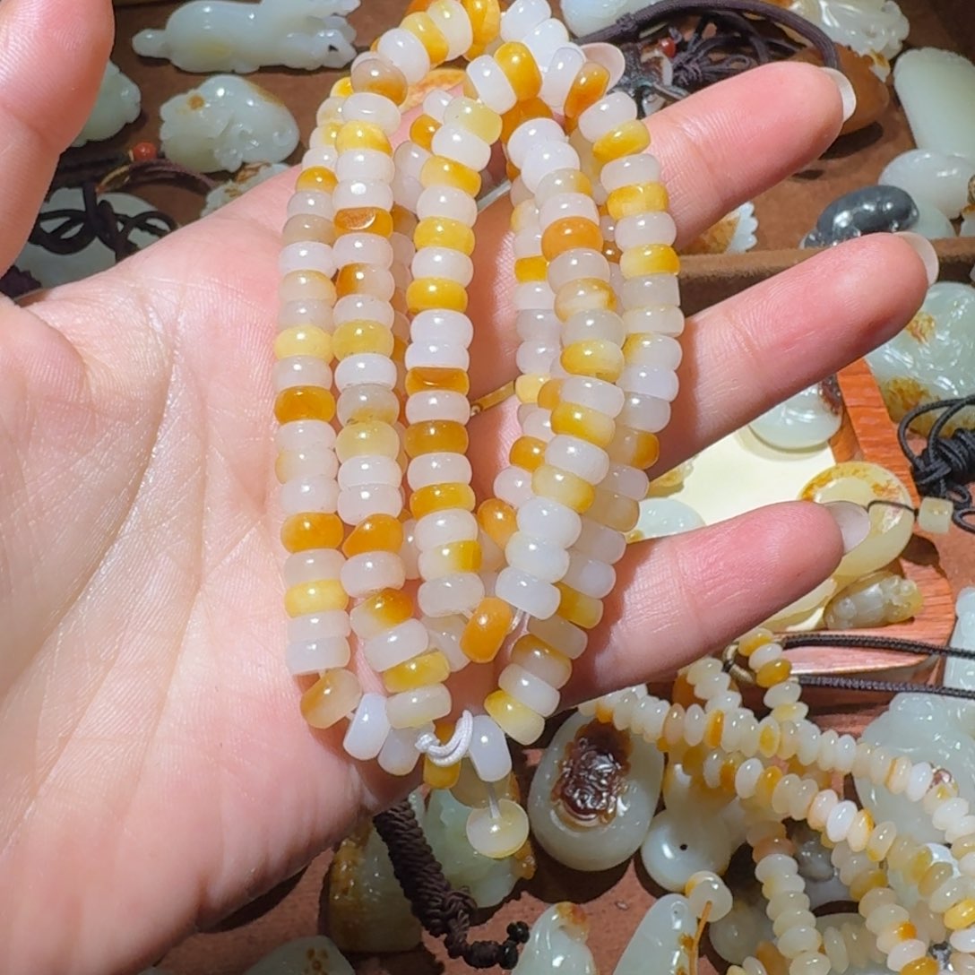 和田玉手链未镶嵌酒*