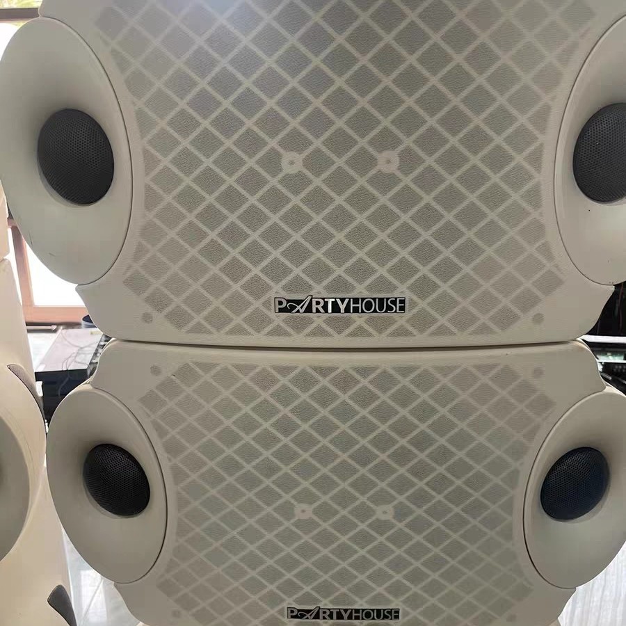 8新  派对屋12寸专业卡包一对，不包邮费，不支持七天无理由退货