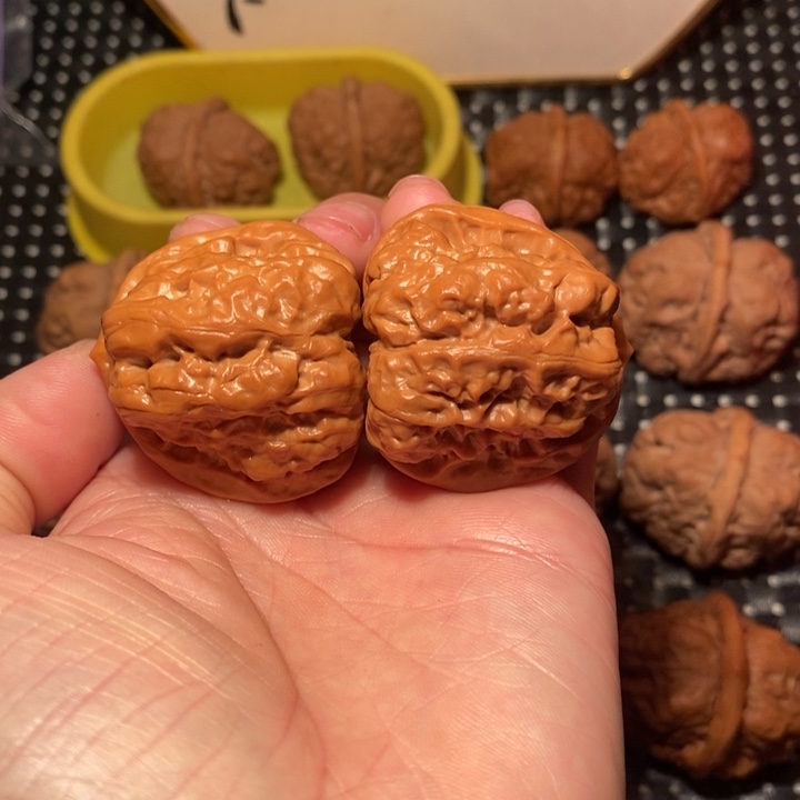 A***涛文玩核桃把件大腿肌肉蛙