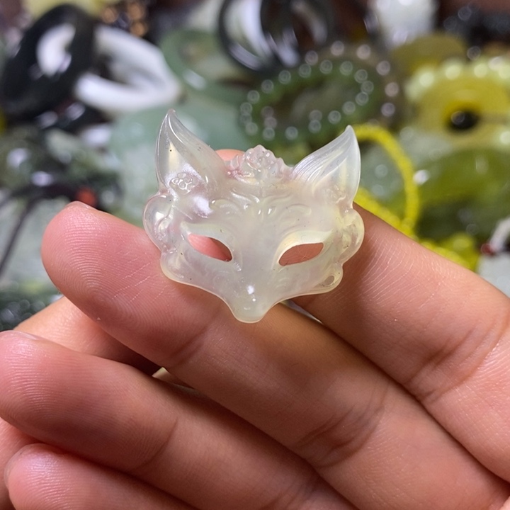 岫玉岫玉颈饰未镶嵌