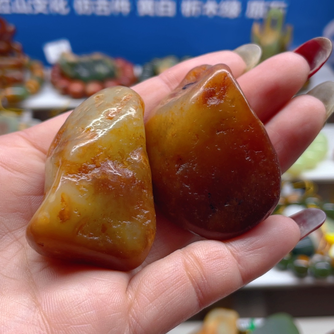 透闪石质玉未镶嵌把件