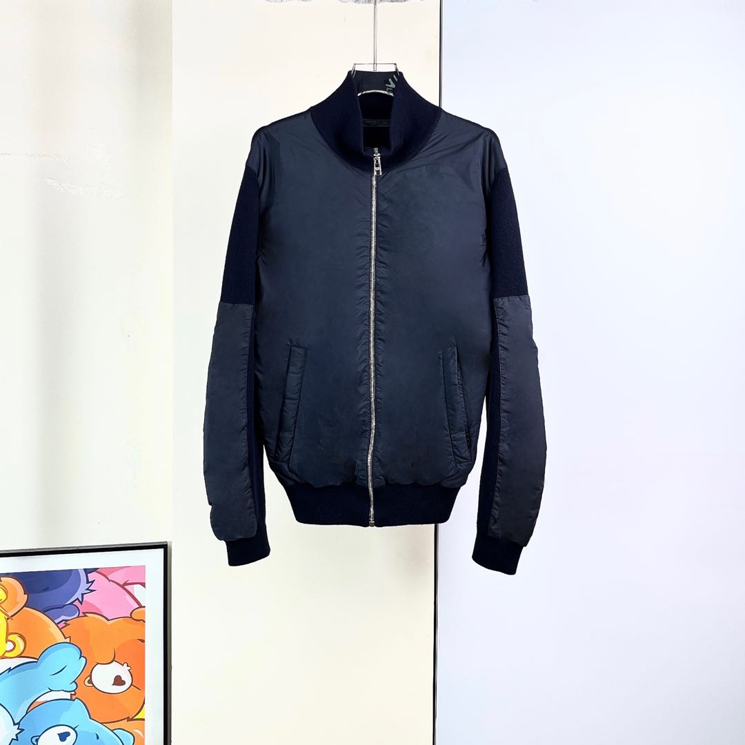 99新 Prada/普拉达 外套/48码/Xsps13224 