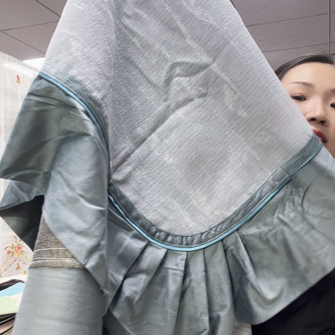 雪尼尔啦咯啦咯啦咯啦咯啦