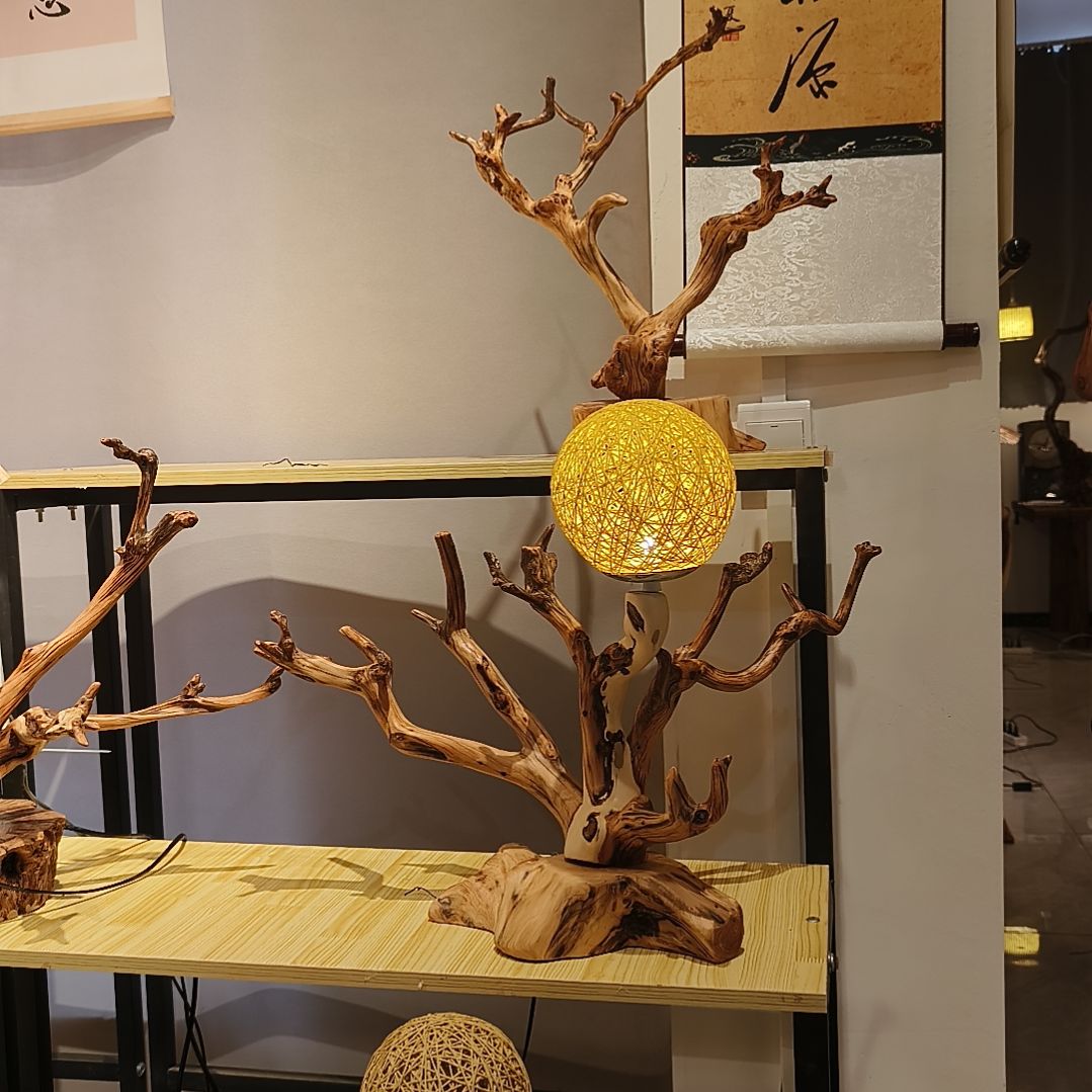 藤类洋****)手工崖柏灯艺