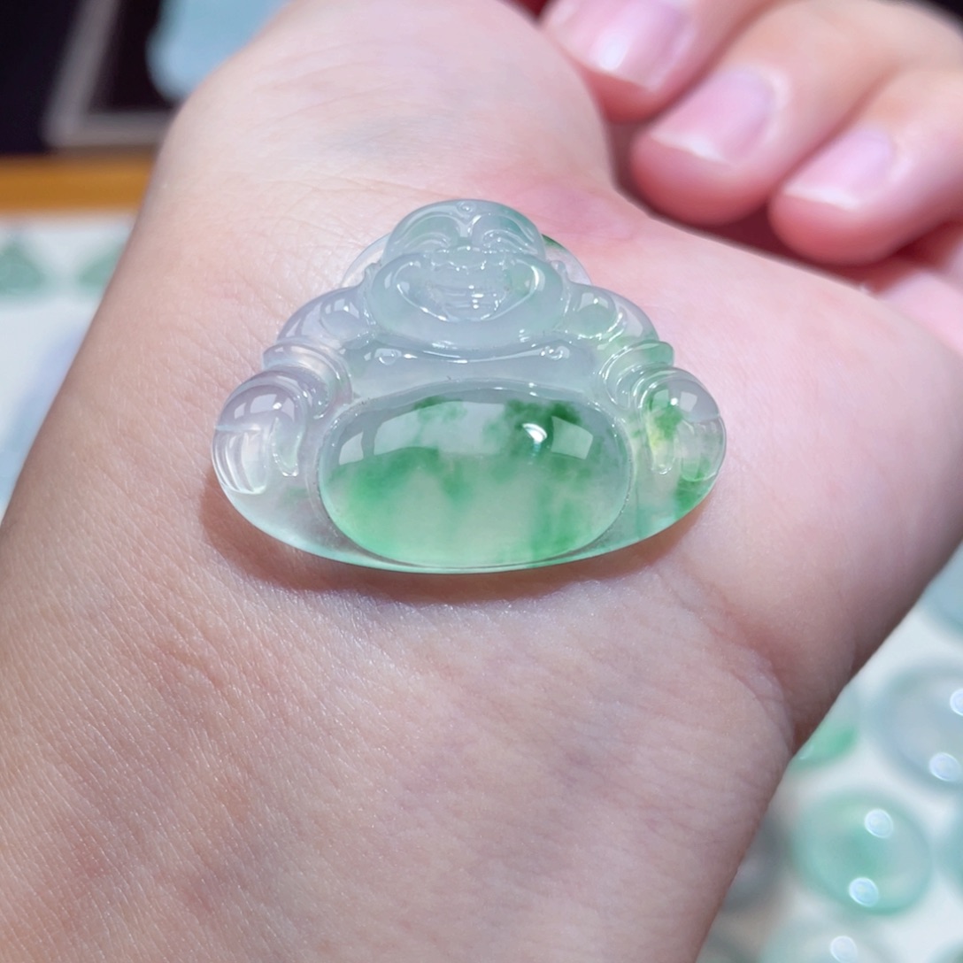 颈饰未镶嵌翡翠佛公