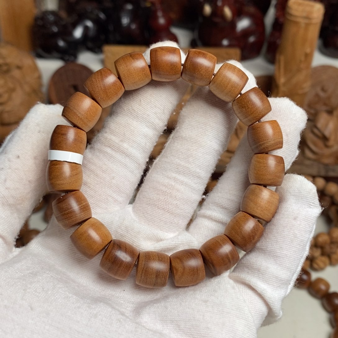 檀香木手串/手链y****、