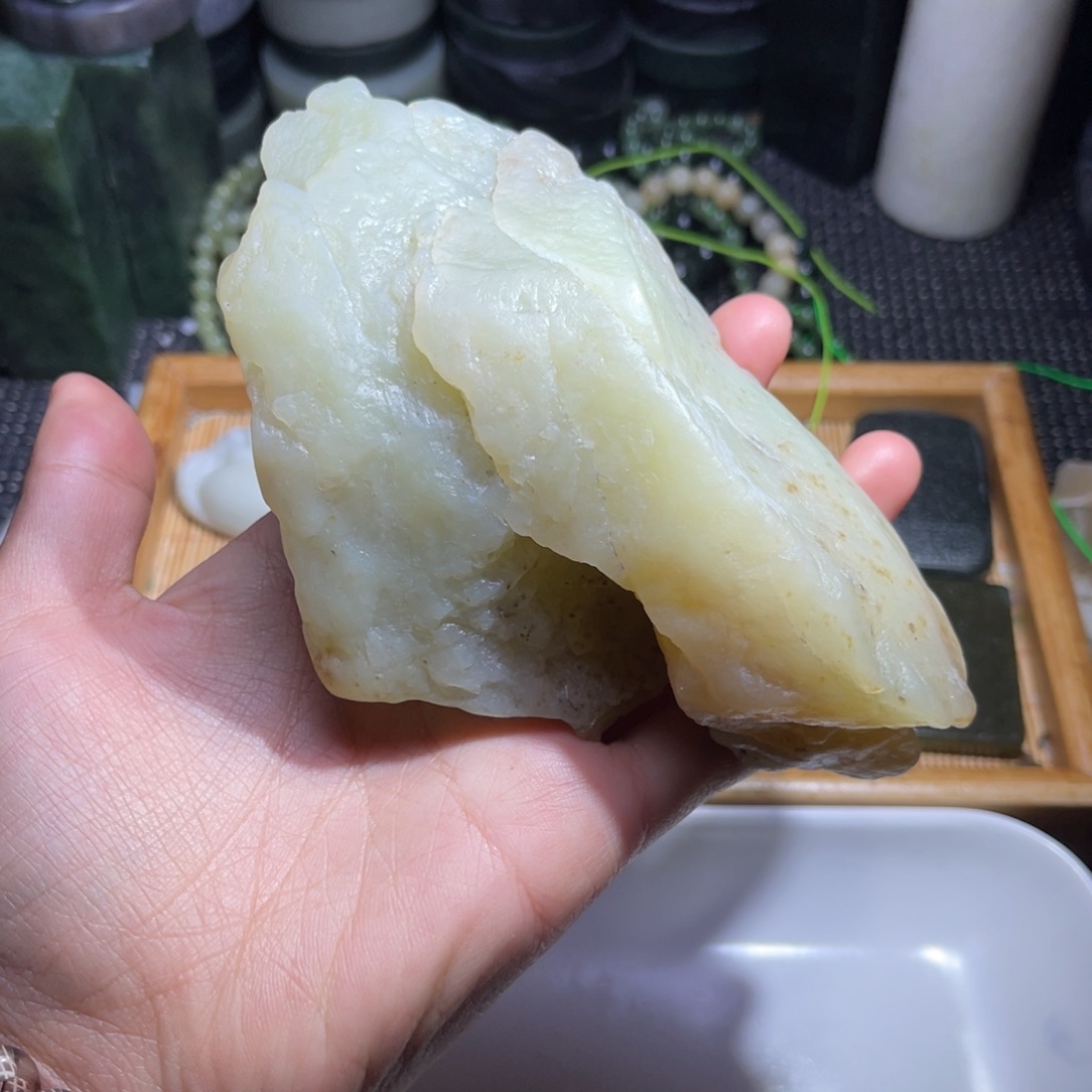 未镶嵌和田玉珠宝半成品