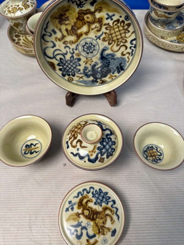 景德镇茶具青花釉里金狮子滚绣球五件套