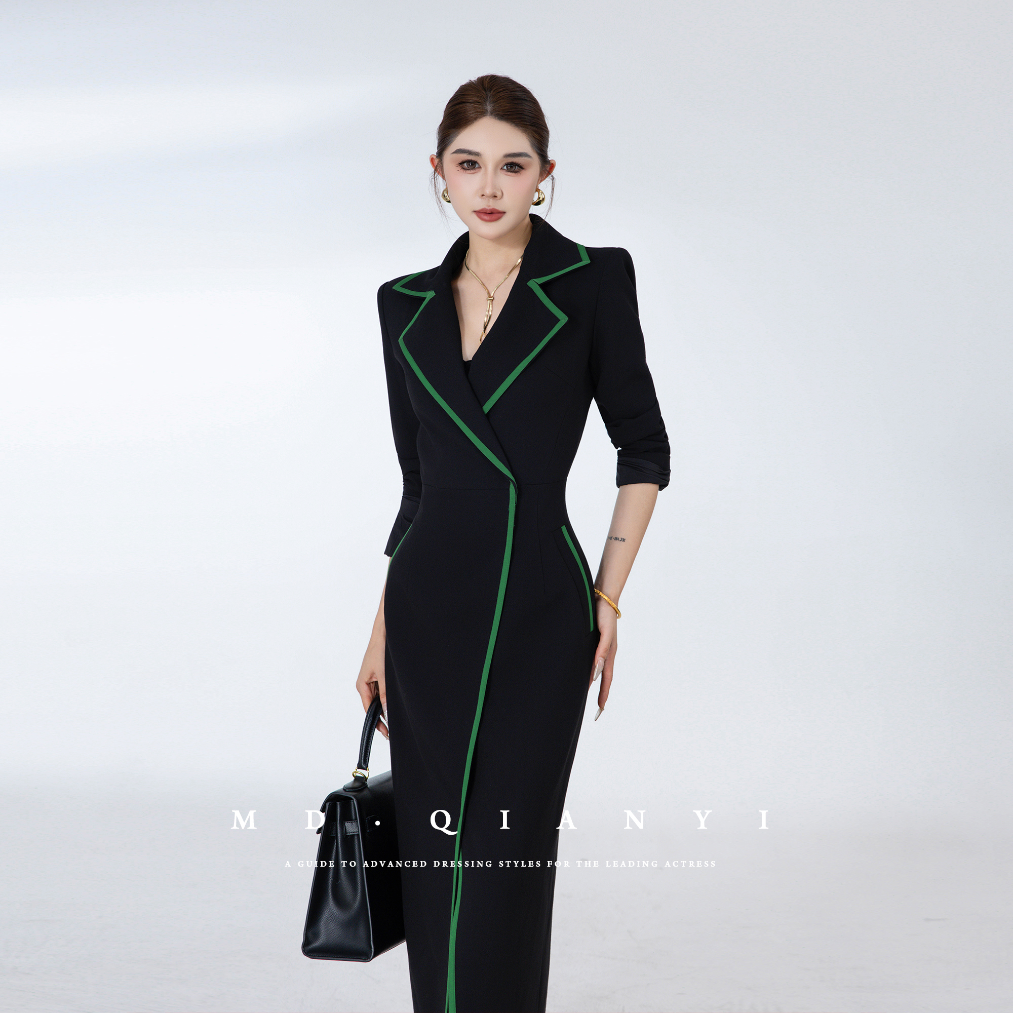 MD定制·杨千亿【夜色温柔】2025秋冬新款气质时尚百搭收腰连衣裙