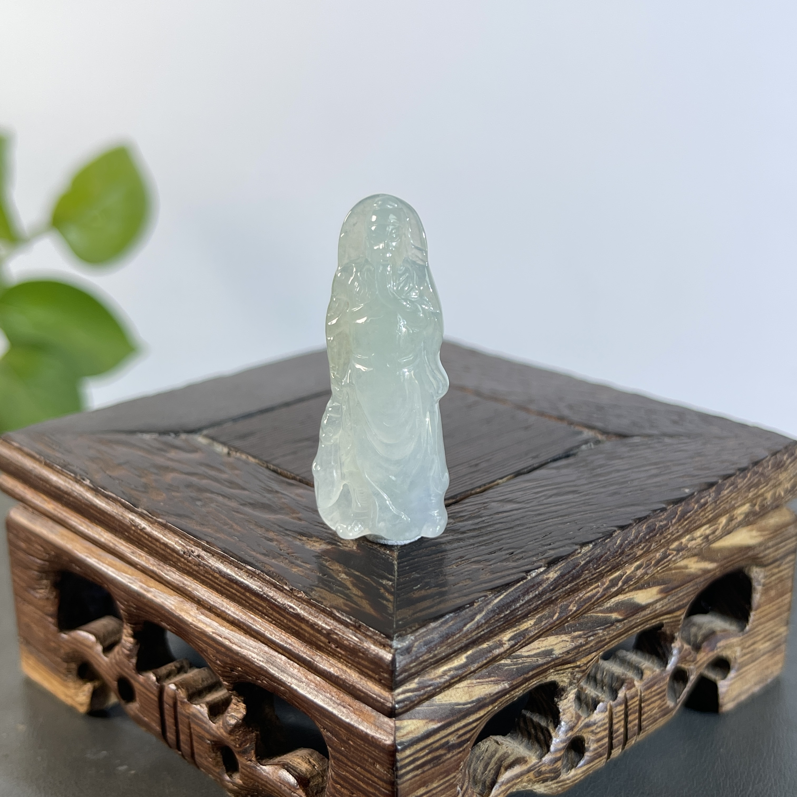 JXW26-44 天然缅甸A货翡翠  关二爷