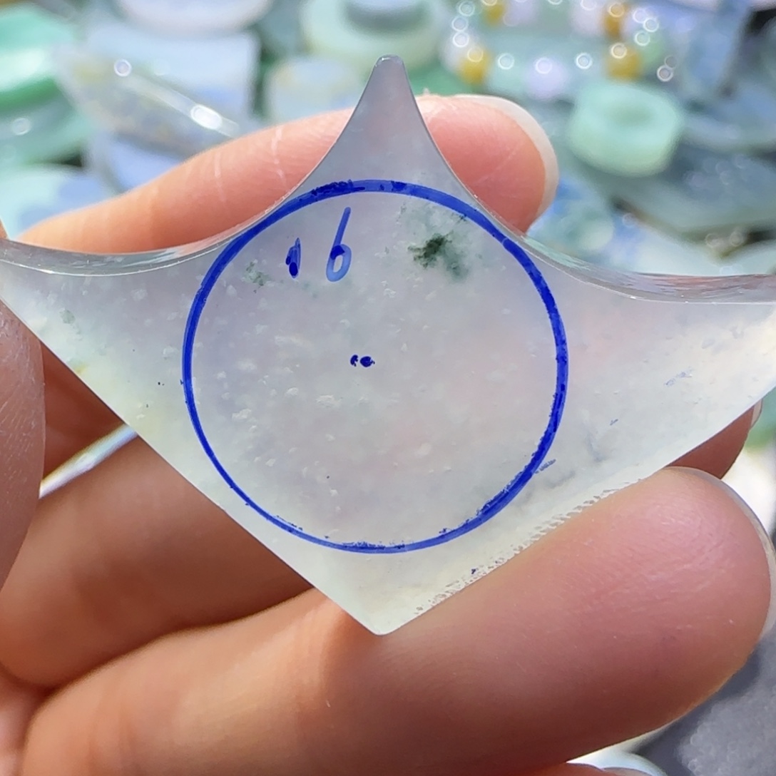 定制翡翠未镶嵌翡翠