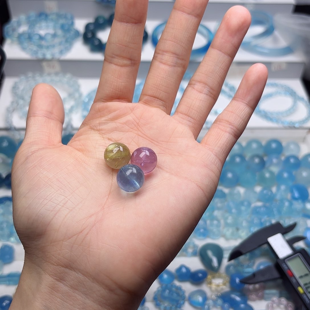 水晶手串未镶嵌3个13