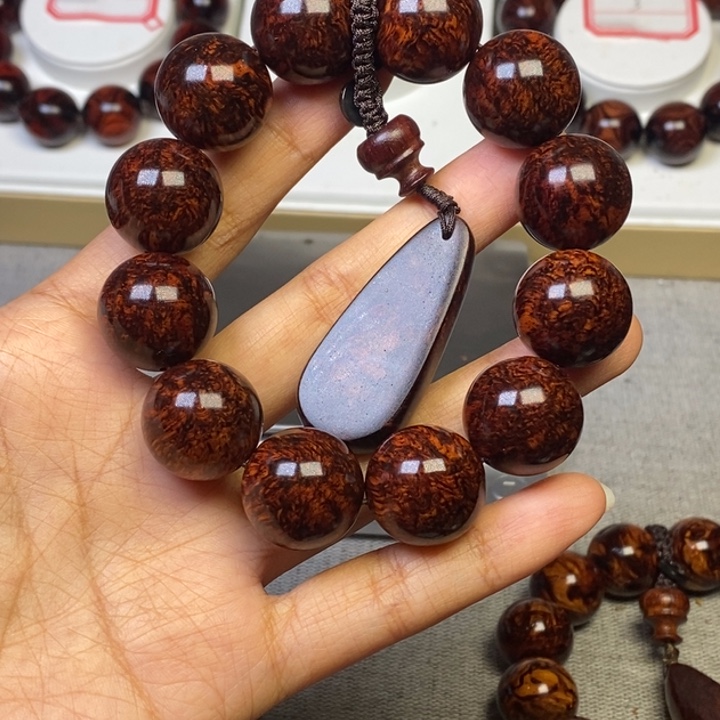 吉***照2.0龙鳞留疤啊啊啊啊啊