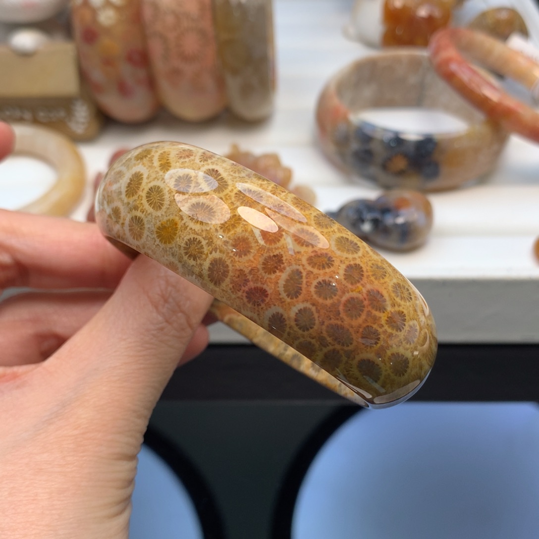 硅化珊瑚（珊瑚玉）手镯未镶嵌56.8口原500