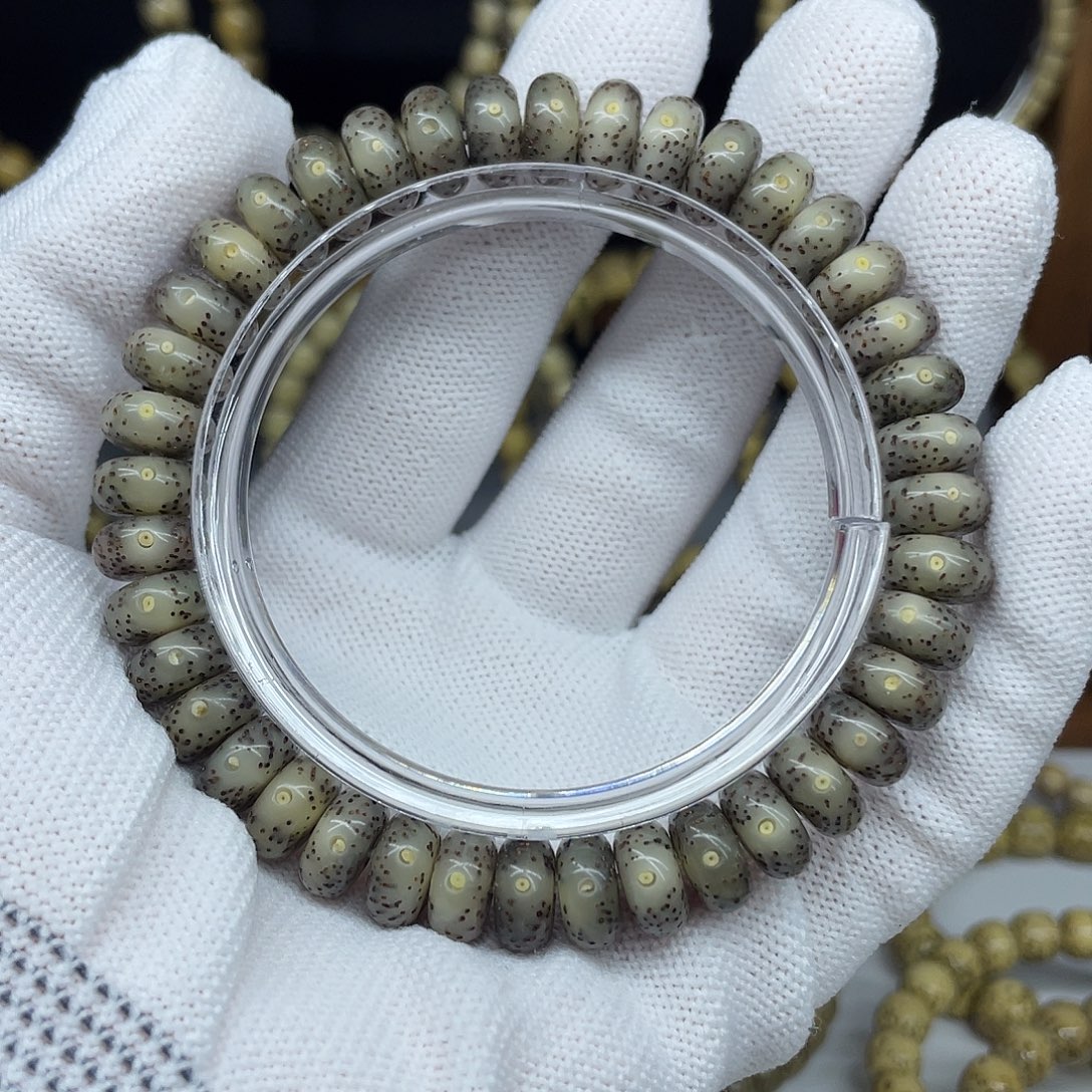 星月菩提手串10-5，黑冰大眼睛