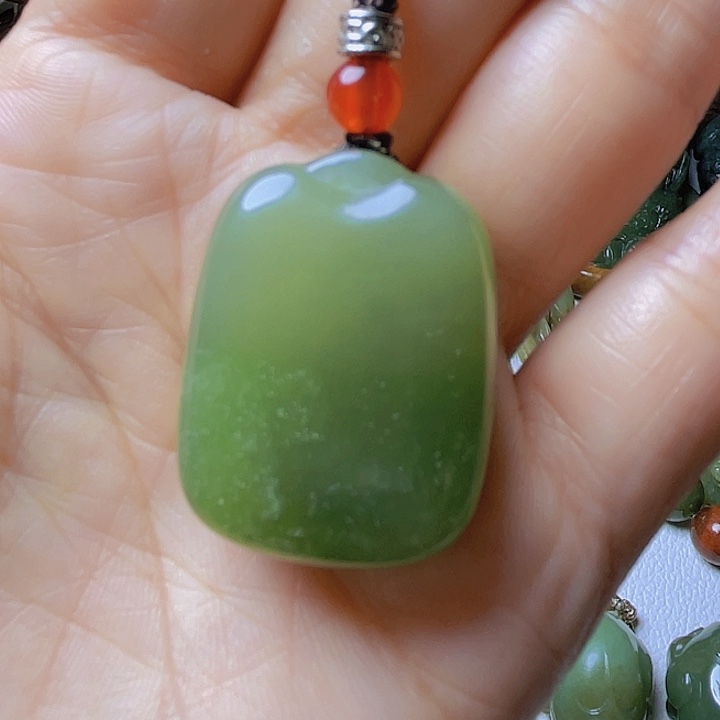 岫岩河磨玉（透闪石质玉）未镶嵌挂件