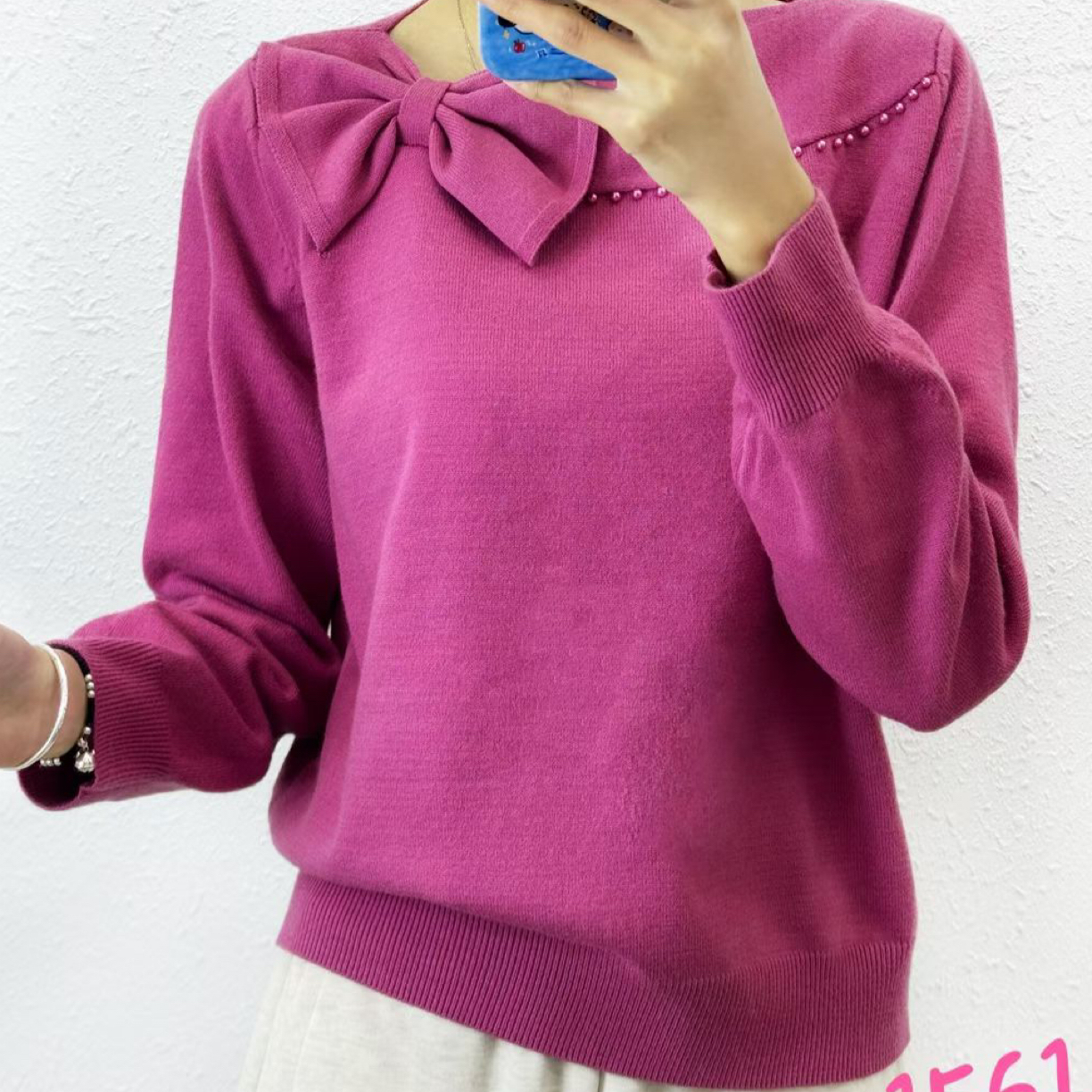 新款时尚领口蝴蝶结针织衫