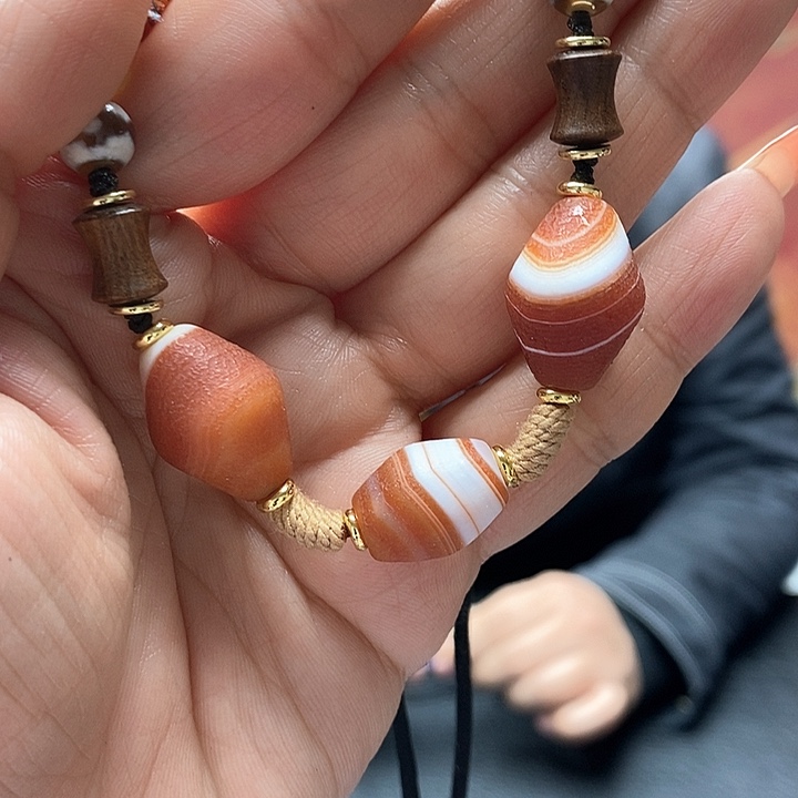 玛瑙/玉髓颈饰合金