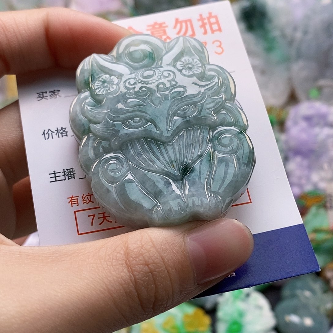 吊坠(不含链)未镶嵌翡翠