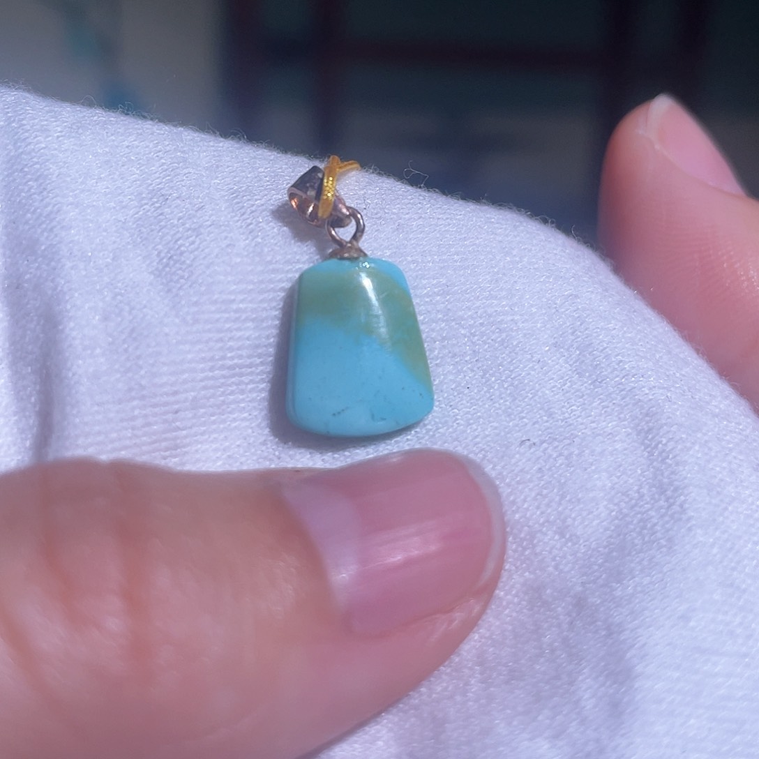 绿松石配饰未镶嵌