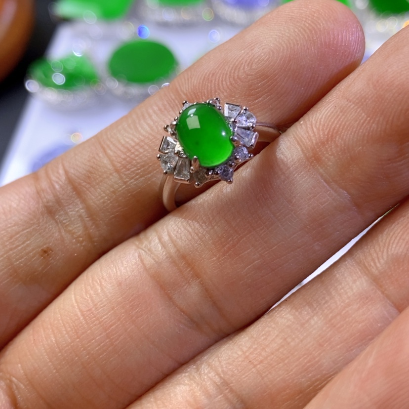 【闪购商品】翡翠挂件银S925镶嵌天然翡翠