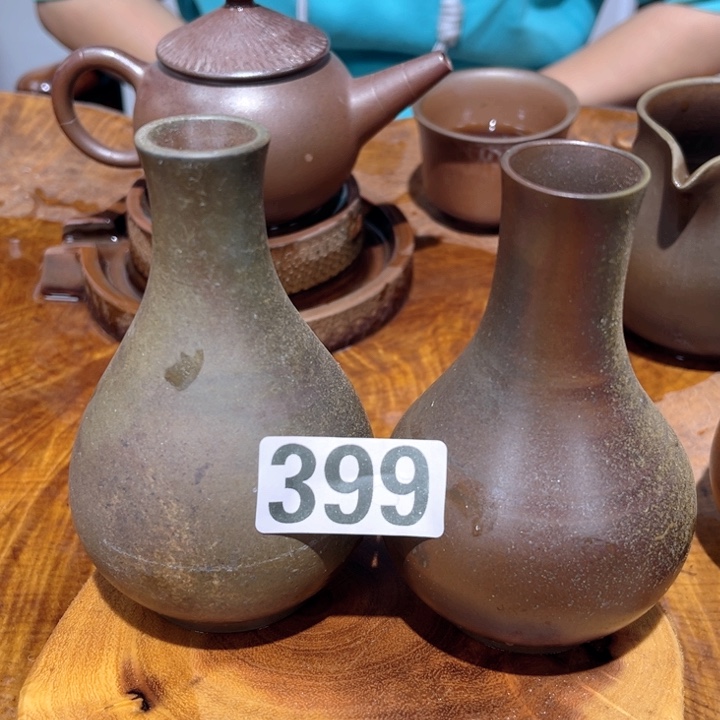瓶：****…钦州陶缘坭兴陶399