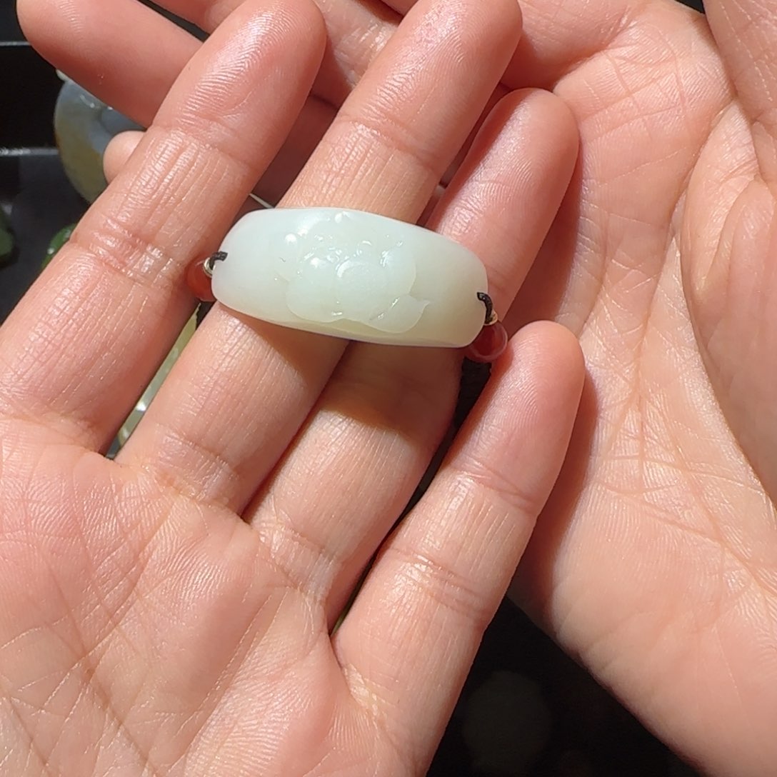 和田玉颈饰未镶嵌猎*