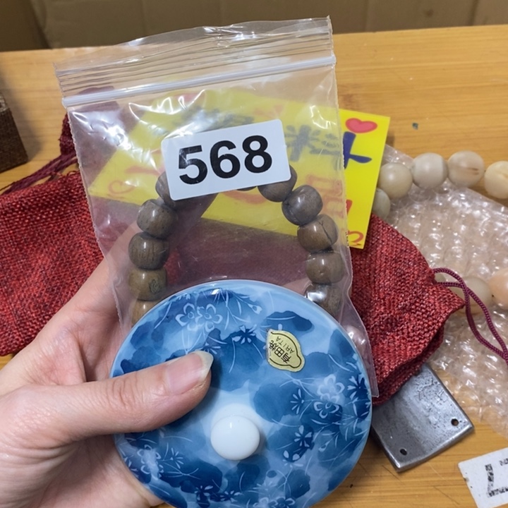 摆件中古工艺品一件