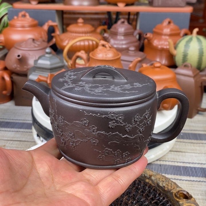 紫砂茶壶梅花汉瓦260Cc原矿五色土黑料