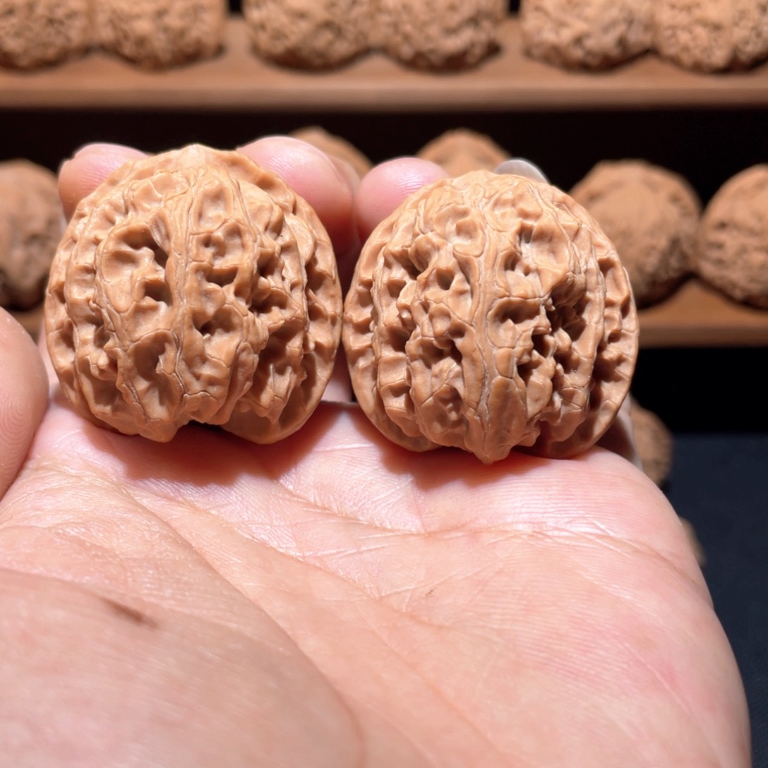 文玩核桃把件原桩苹果园