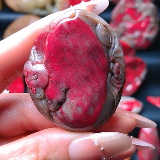 昌化鸡血石昌化鸡血石精品挂件