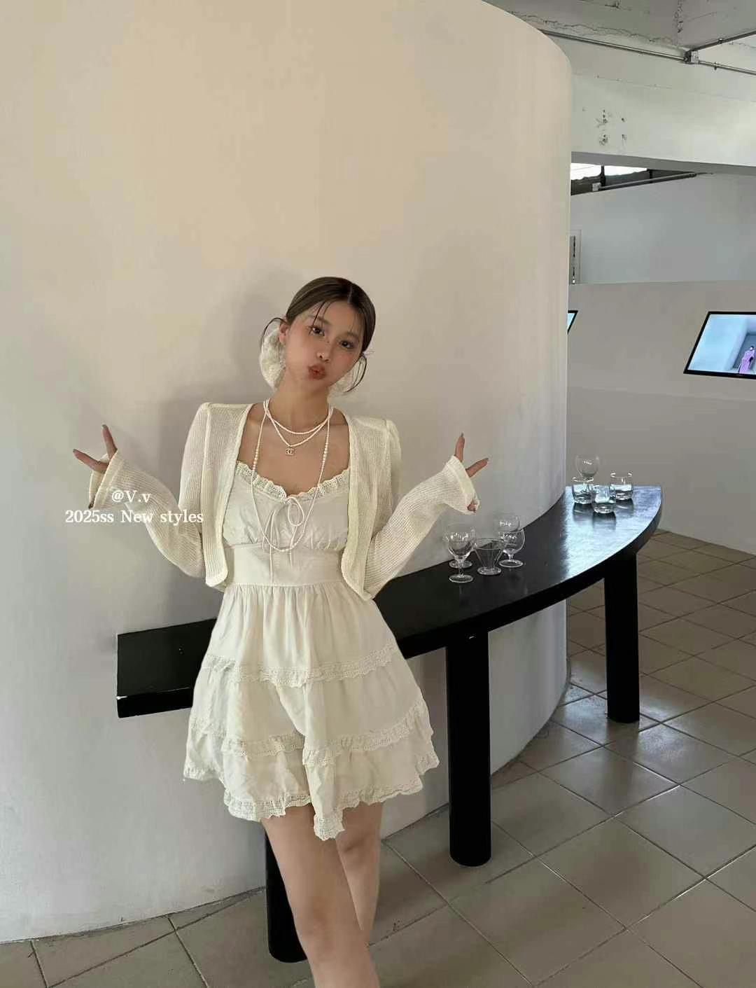高级感吊带上衣拼接设计修身内搭显瘦半身裙