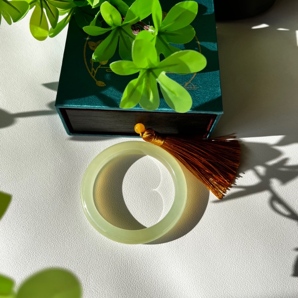 纯天然岫玉冰种手镯高品质