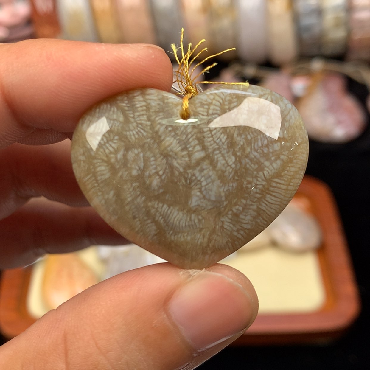 【闪购商品】硅化珊瑚（珊瑚玉）手镯未镶嵌上新吊坠