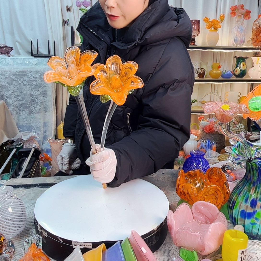 2朵百合家悦美居琉璃工艺品