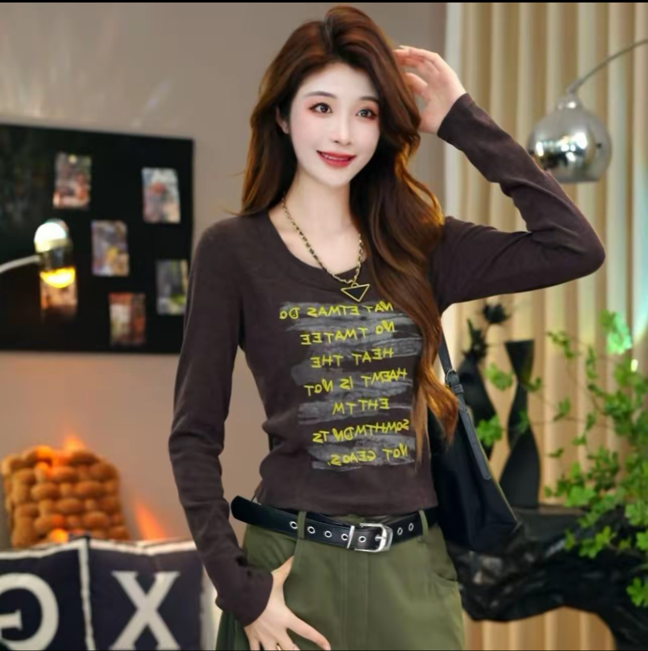 秋冬新款-字母圆领植绒印花长袖秋冬修身显瘦短款上衣-时尚百搭