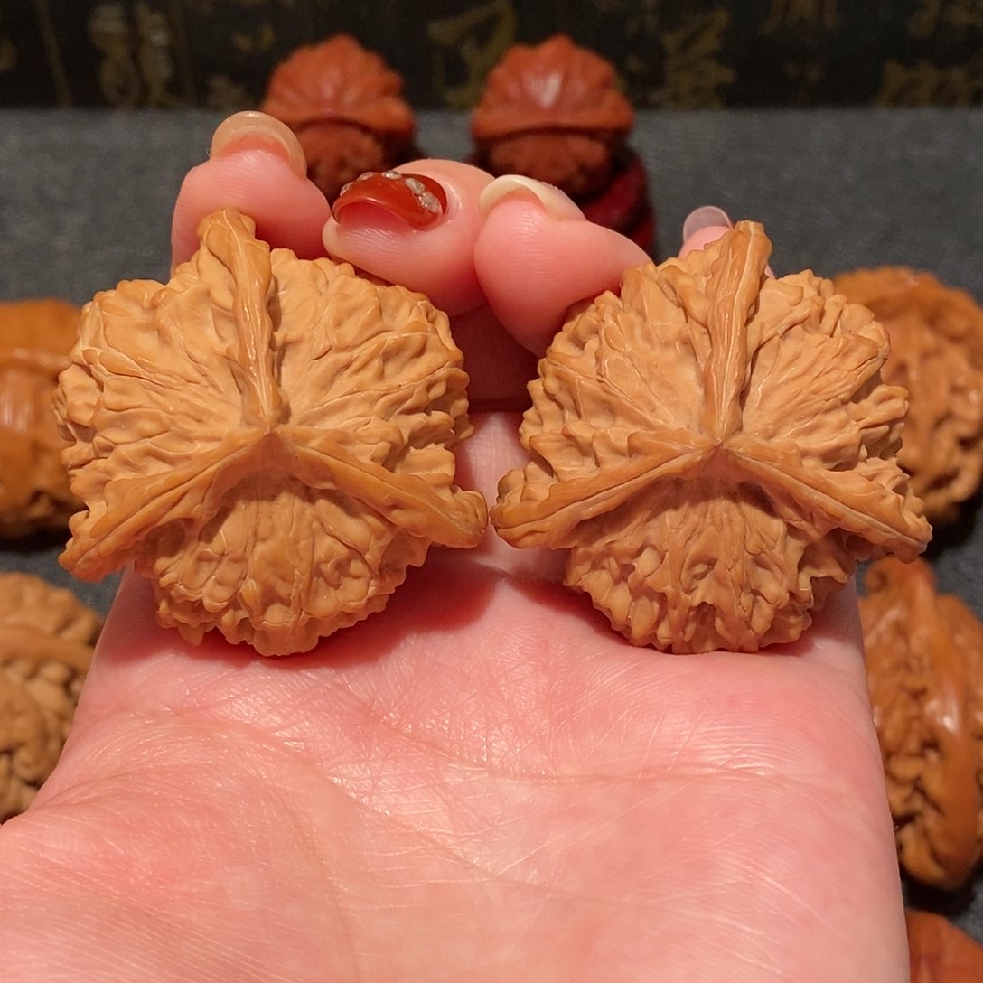 文玩核桃吊坠全品三棱