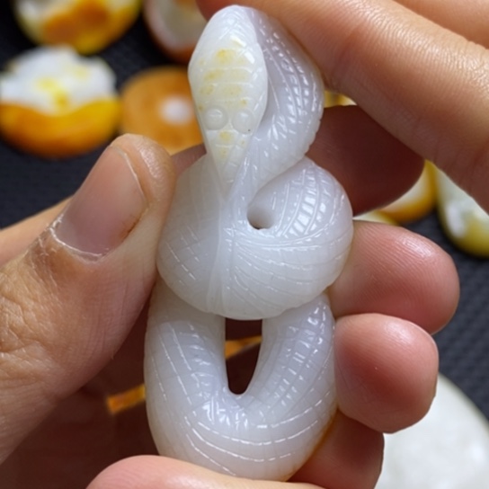 和田玉颈饰未镶嵌