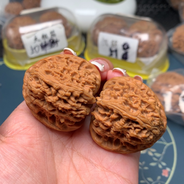 文玩核桃把件 40-648-9