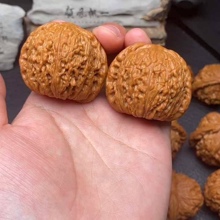 ぃ***灵文玩核桃吊坠精41绣球